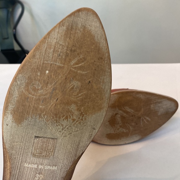 Free People Royale Flat in Whiskey **FITS LIKE 37/6.5*** but listed as size 39/9 - Picture 8 of 12